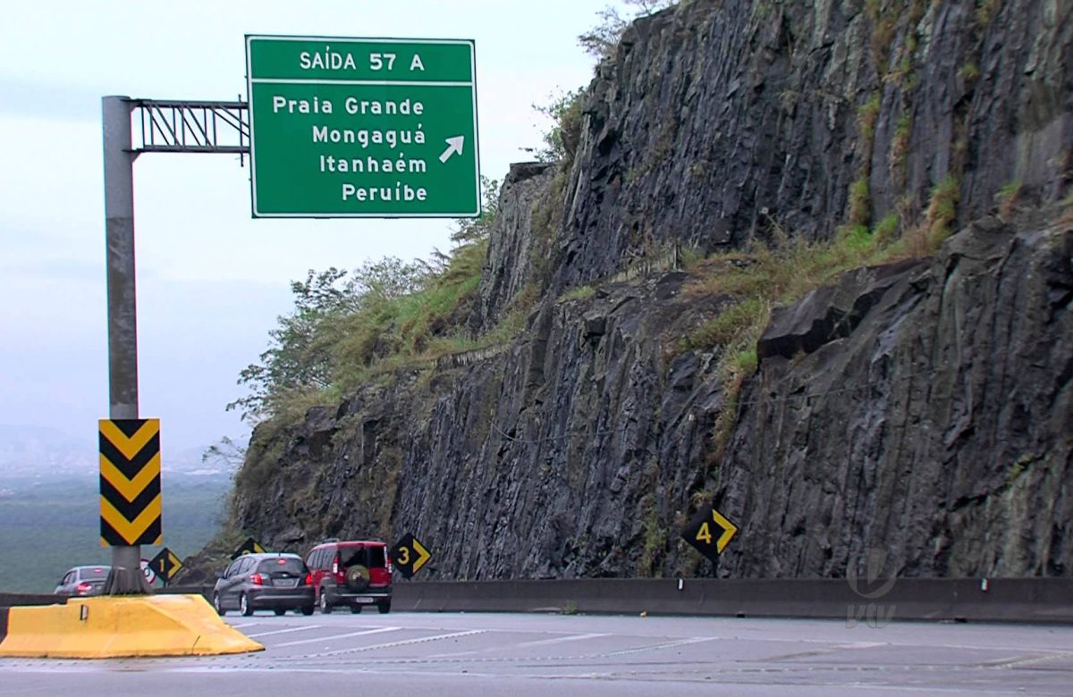 Placa de Peruíbe na Imigrantes