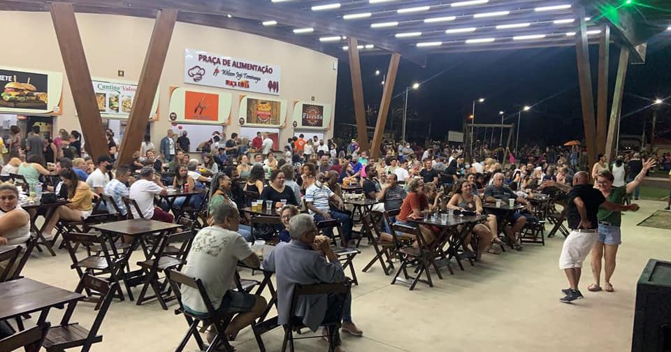 Licitação para permissão de uso dos xox da Praça Flórida em Peruíbe